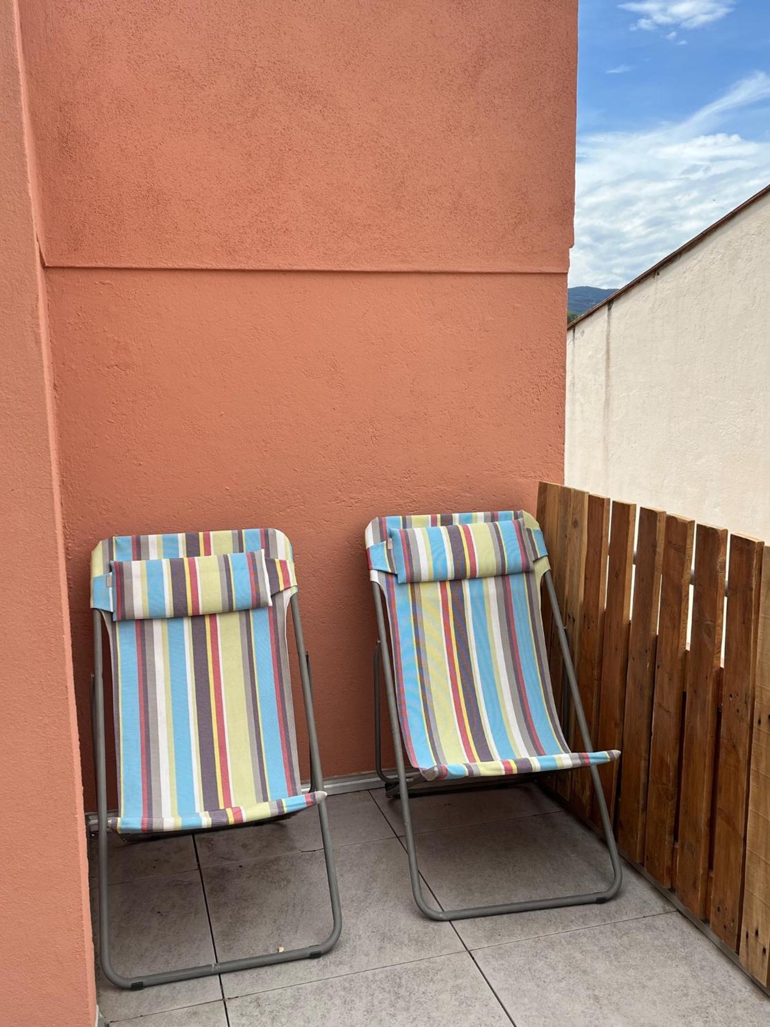 Au Coeur De Ville Avec Terrasse Céret Esterno foto