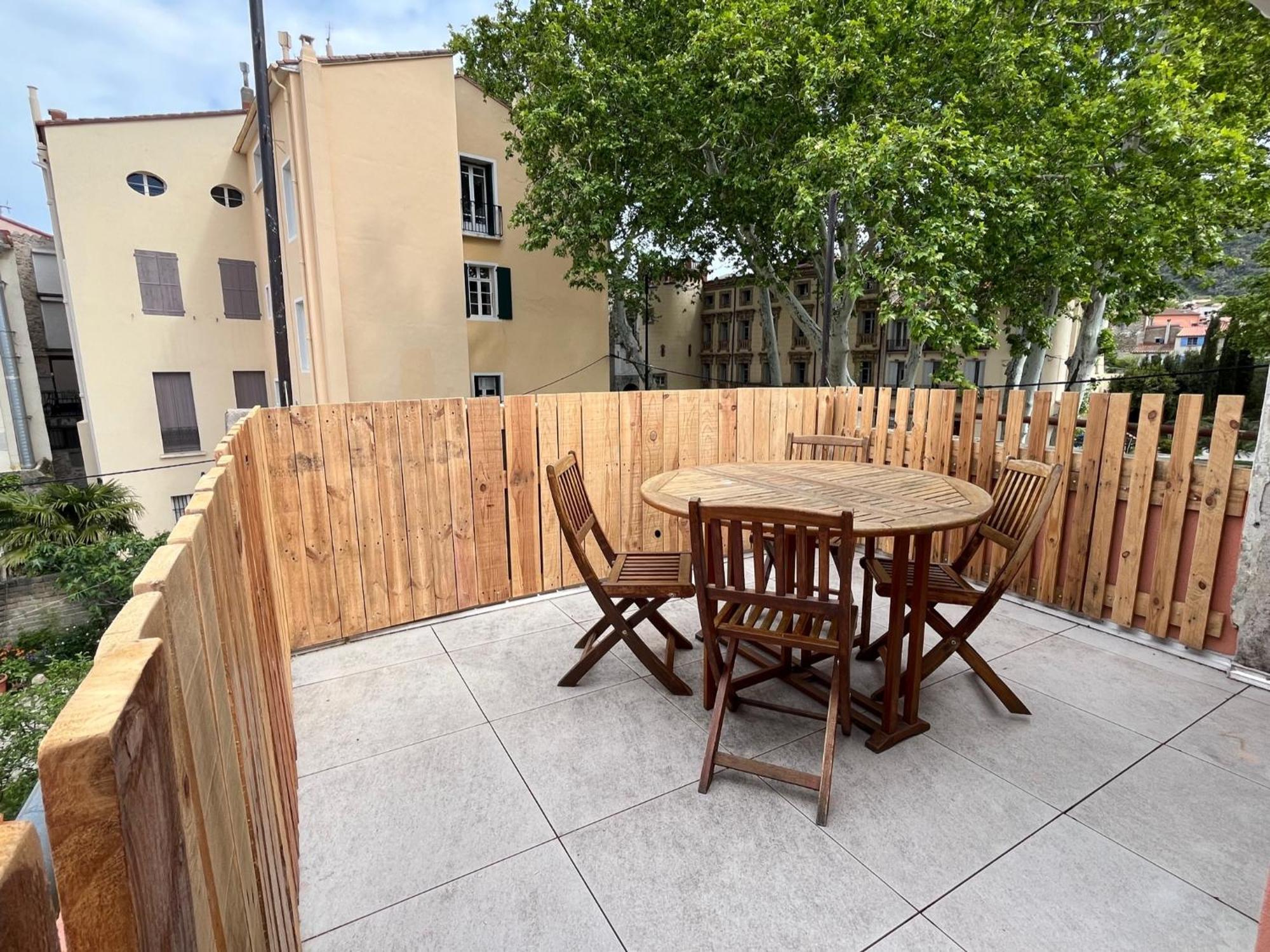 Au Coeur De Ville Avec Terrasse Céret Esterno foto